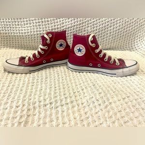 Mens4/woman's 6 burgundy converse